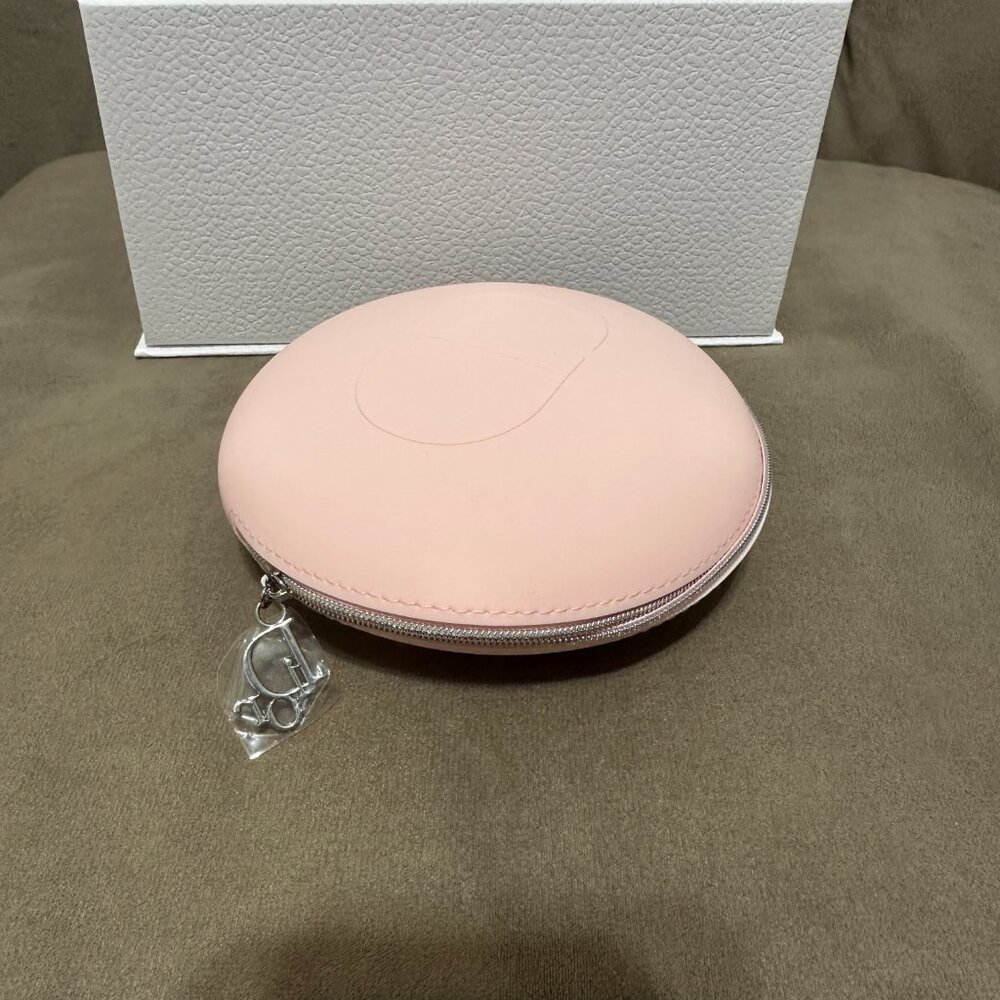 New 2025 Dior Pink Limited Edition Round Cosmetic Bag Silicone Pouch - Picture 7 of 11